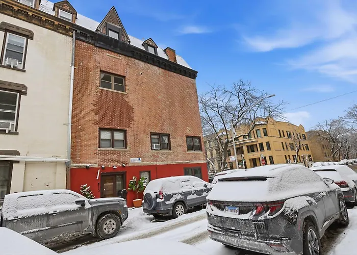 Apartment Fully Updated Jr, 1 Bed, Steps From Lincoln Park *